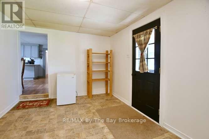 11 Edward Street W, Clearview, Ontario  L0M 1G0 - Photo 4 - S13460000