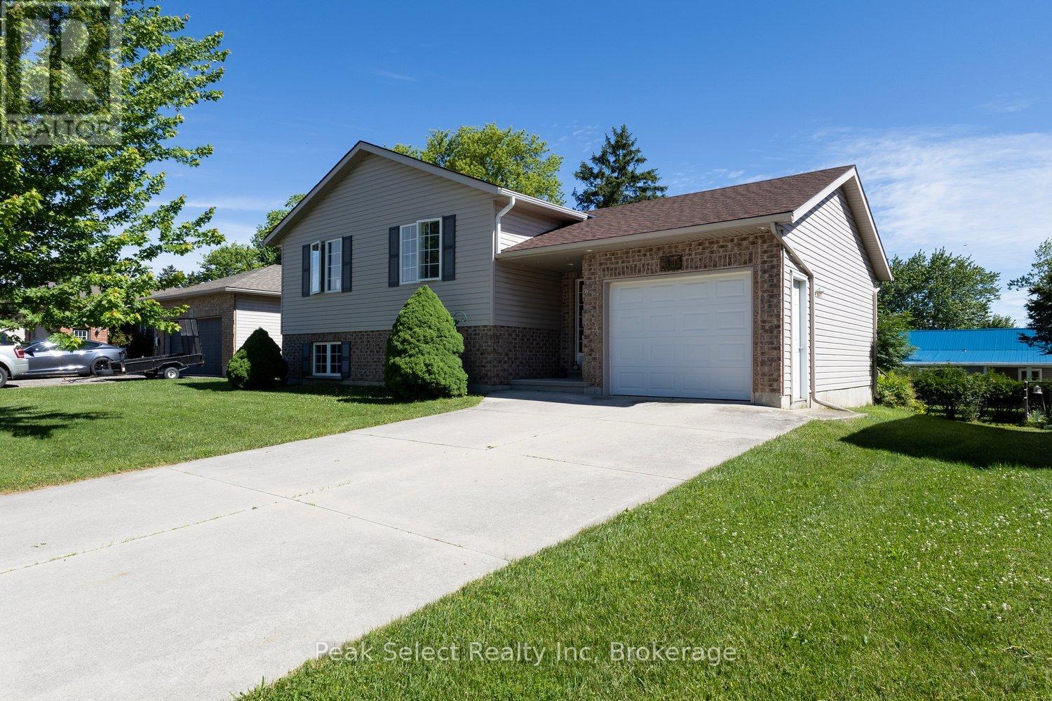 59 Albert Street, West Perth, Ontario  N0K 1N0 - Photo 2 - X13459994