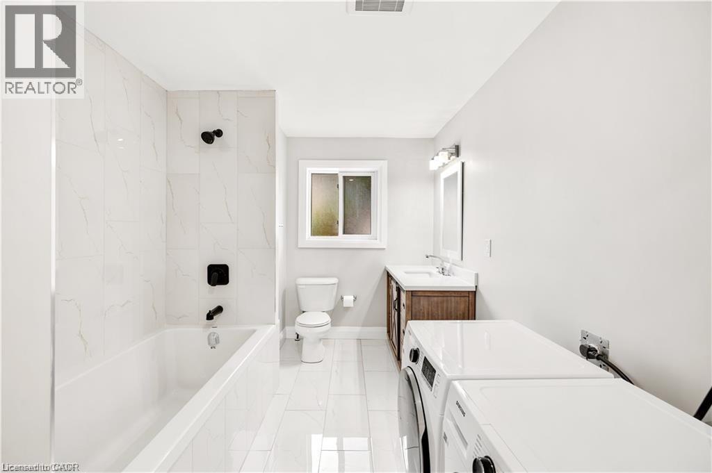 129 St George Street, Kitchener, Ontario  N2G 2T2 - Photo 11 - 40840229