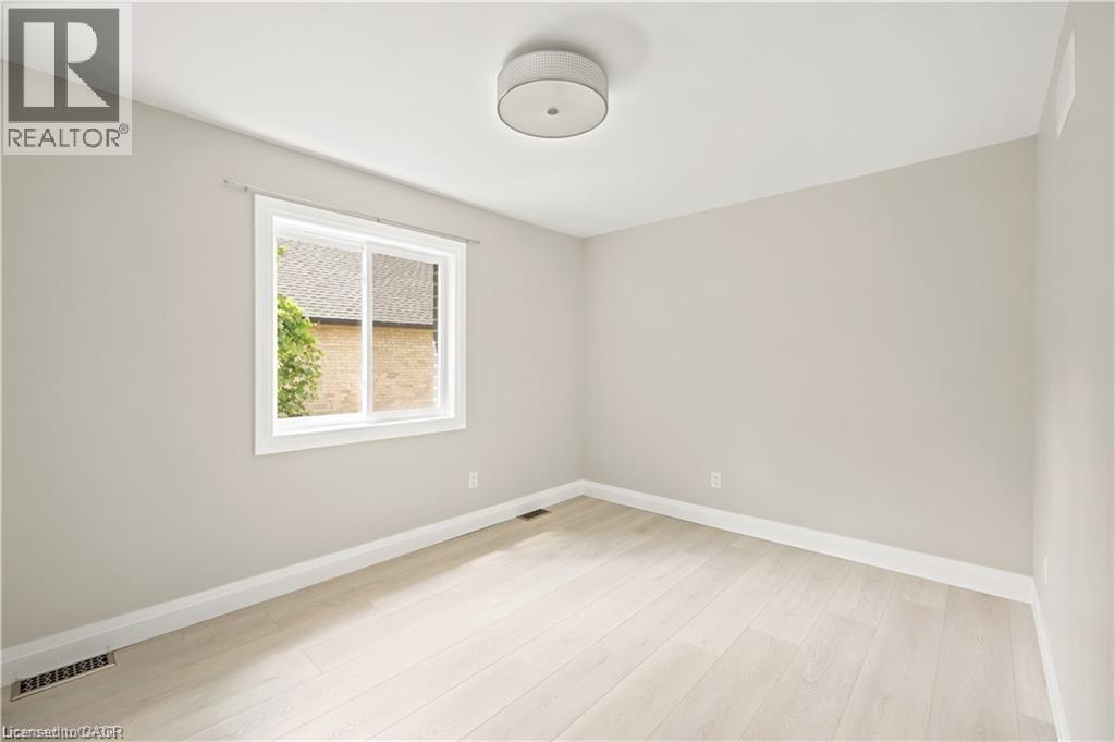 129 St George Street, Kitchener, Ontario  N2G 2T2 - Photo 13 - 40840229