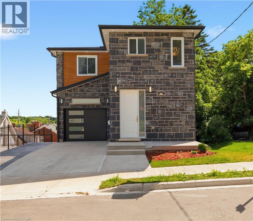 129 St George Street, Kitchener, Ontario  N2G 2T2 - Photo 2 - 40840229