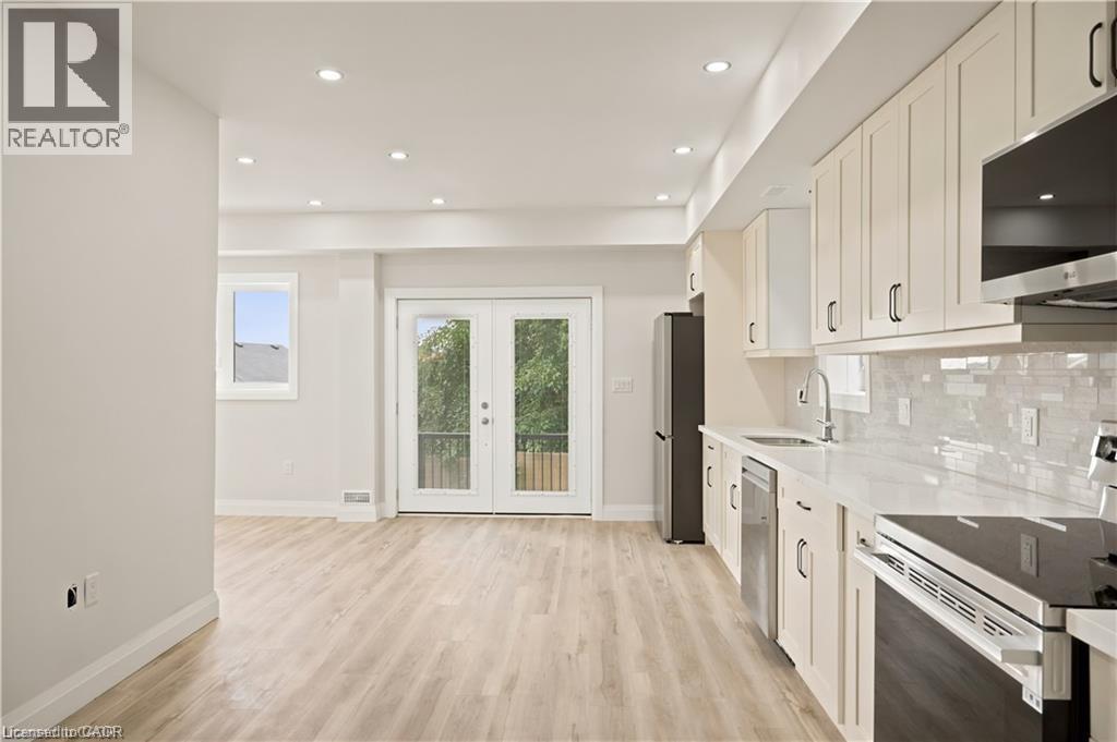 129 St George Street, Kitchener, Ontario  N2G 2T2 - Photo 34 - 40840229