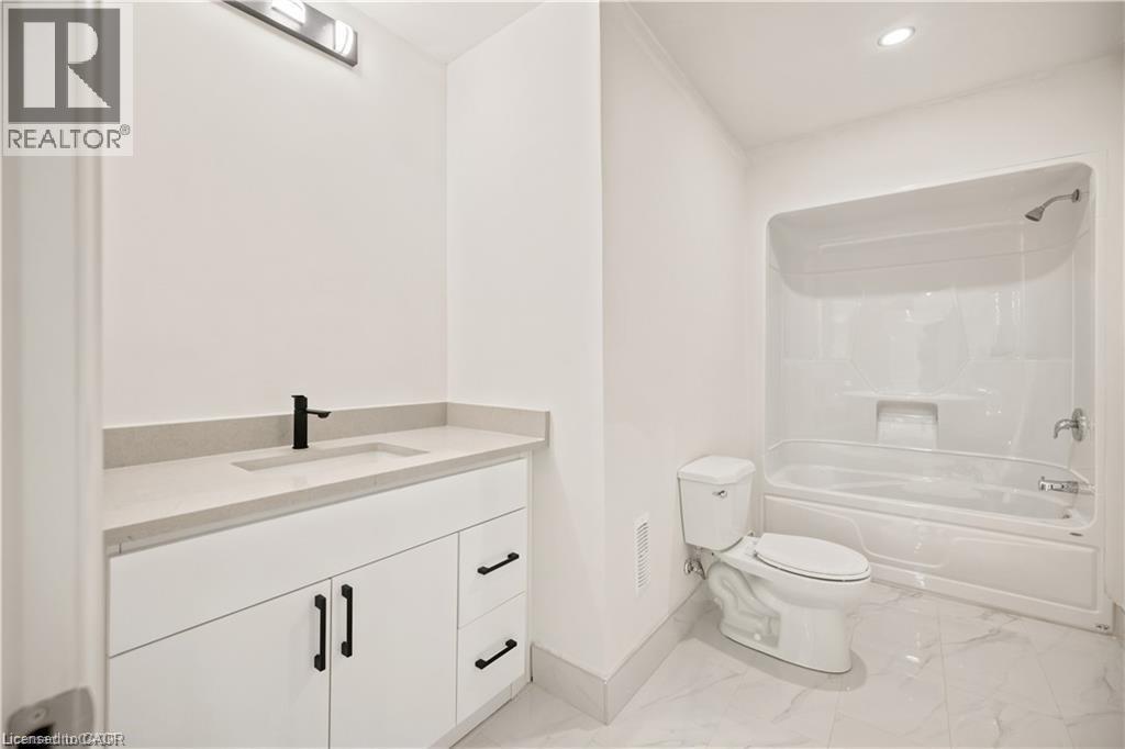 129 St George Street, Kitchener, Ontario  N2G 2T2 - Photo 36 - 40840229