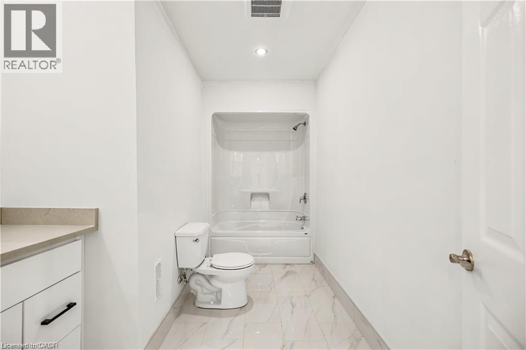 129 St George Street, Kitchener, Ontario  N2G 2T2 - Photo 37 - 40840229