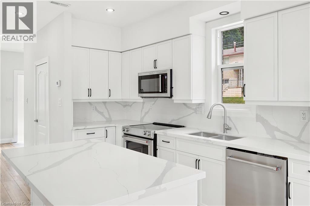 131 St George Street, Kitchener, Ontario  N2G 2T2 - Photo 6 - 40840197