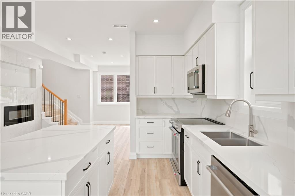 131 St George Street, Kitchener, Ontario  N2G 2T2 - Photo 7 - 40840197