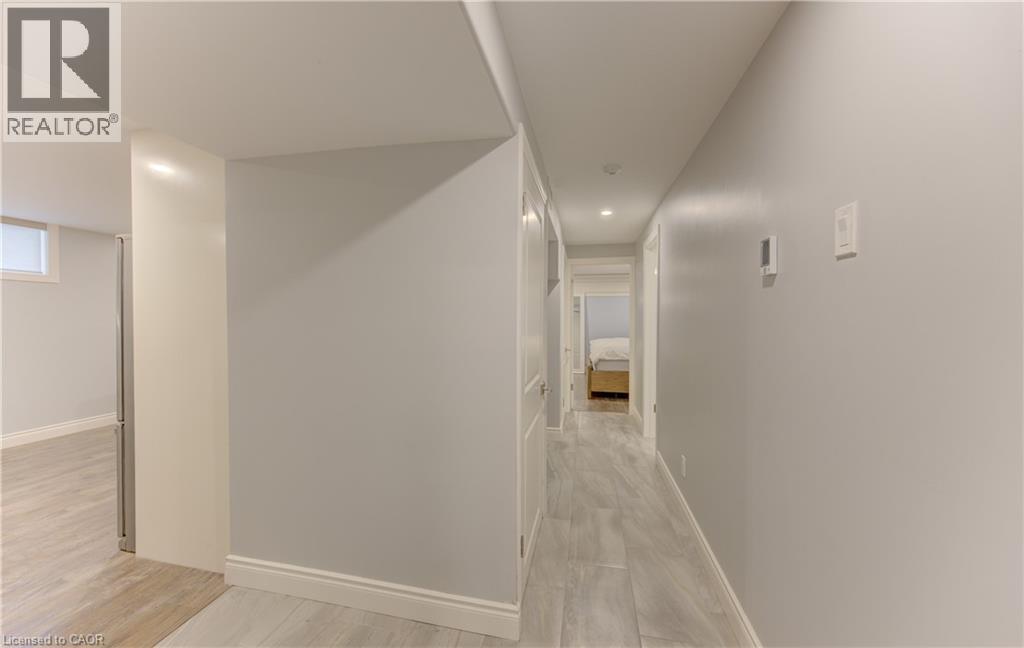 127 Strathcona Crescent, Kitchener, Ontario  N2B 2W8 - Photo 40 - 40840981