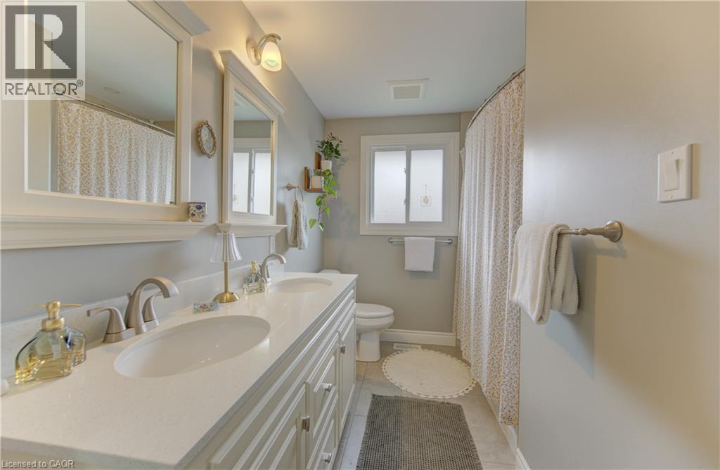 127 Strathcona Crescent, Kitchener, Ontario  N2B 2W8 - Photo 22 - 40840980