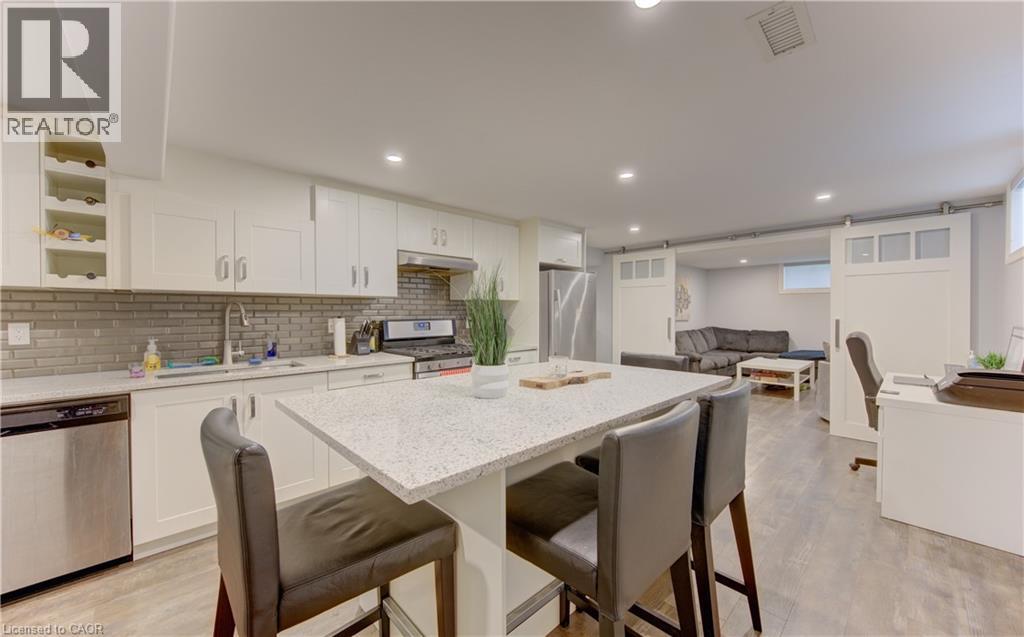 127 Strathcona Crescent, Kitchener, Ontario  N2B 2W8 - Photo 30 - 40840980