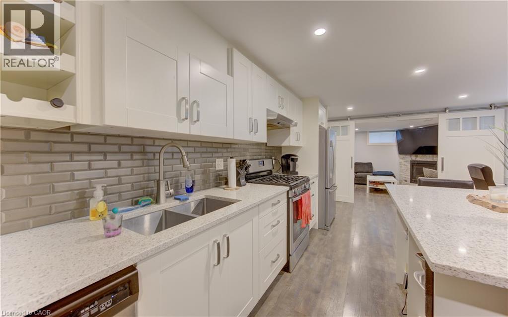127 Strathcona Crescent, Kitchener, Ontario  N2B 2W8 - Photo 33 - 40840980