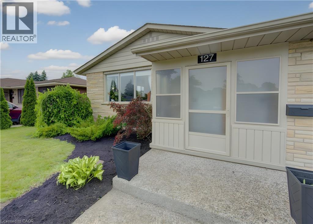 127 Strathcona Crescent, Kitchener, Ontario  N2B 2W8 - Photo 6 - 40840980