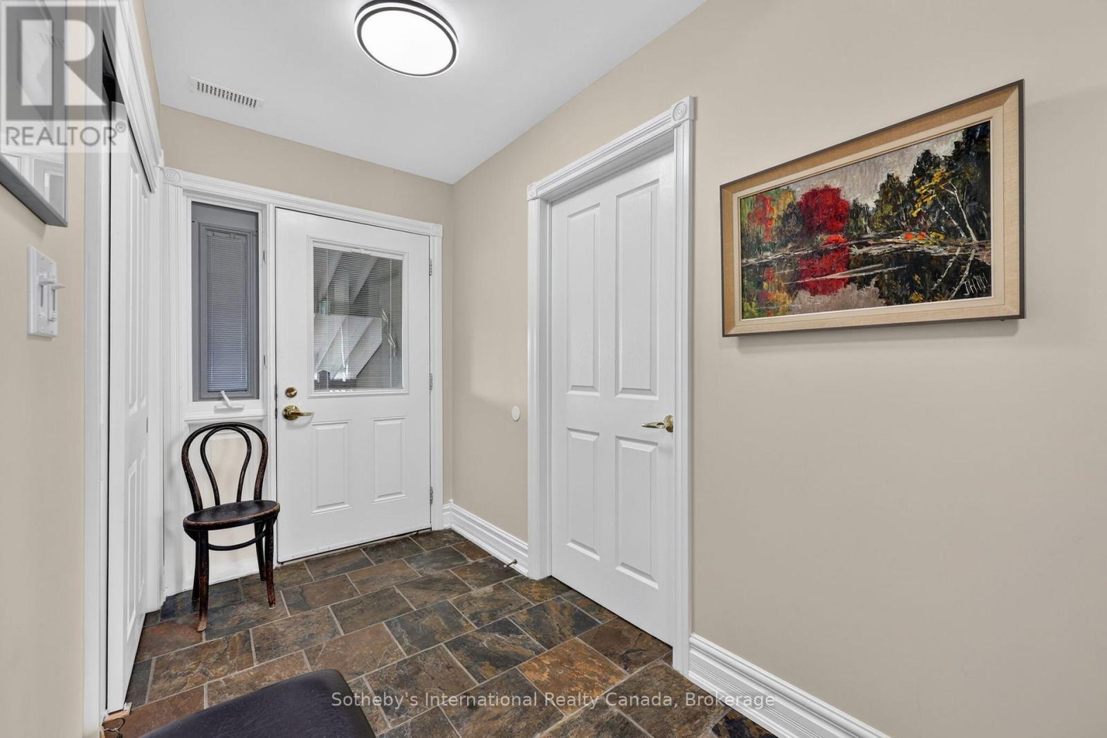 541 Mariners Way, Collingwood, Ontario  L9Y 5C7 - Photo 6 - S13460374