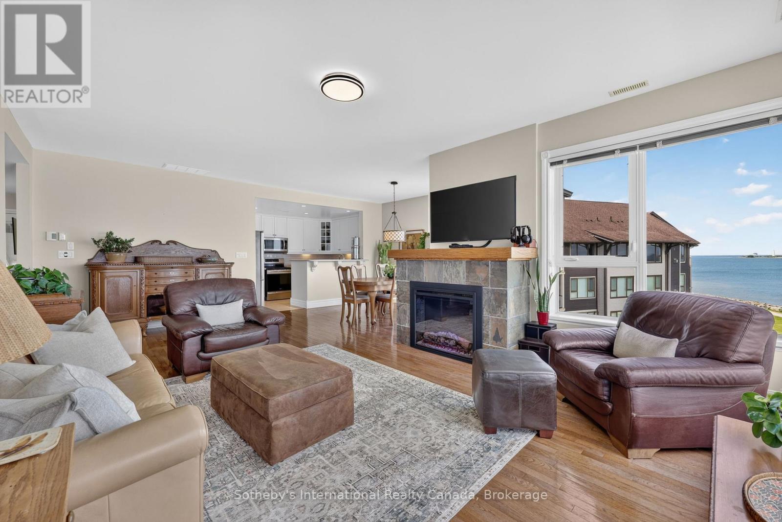 541 Mariners Way, Collingwood, Ontario  L9Y 5C7 - Photo 8 - S13460374