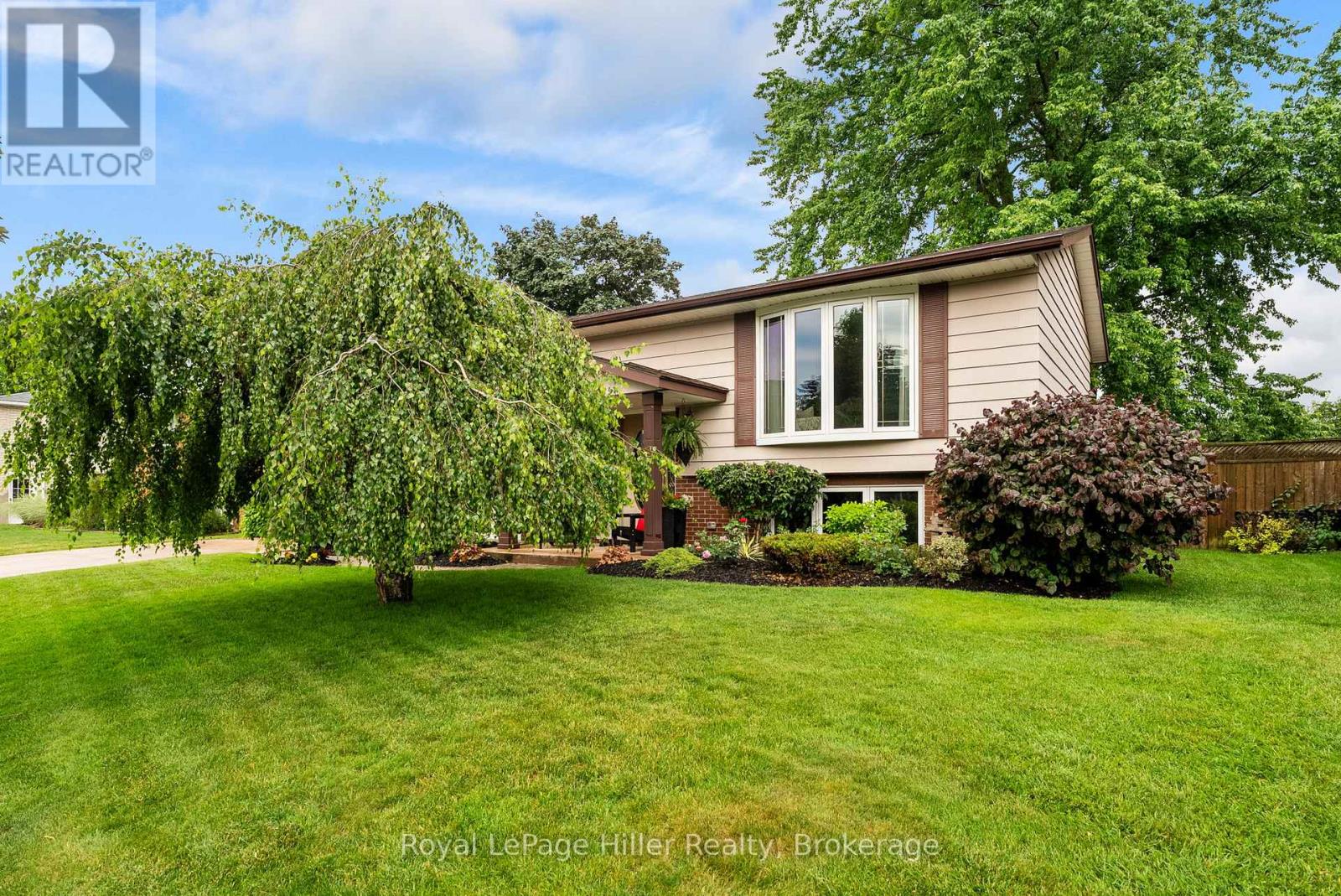 59 Briarhill Drive, Stratford, Ontario  N5A 6N6 - Photo 2 - X13460208