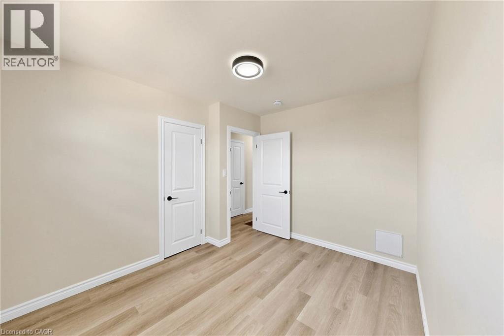 28 Warren Avenue, Hamilton, Ontario  L9A 3C6 - Photo 13 - 40840986
