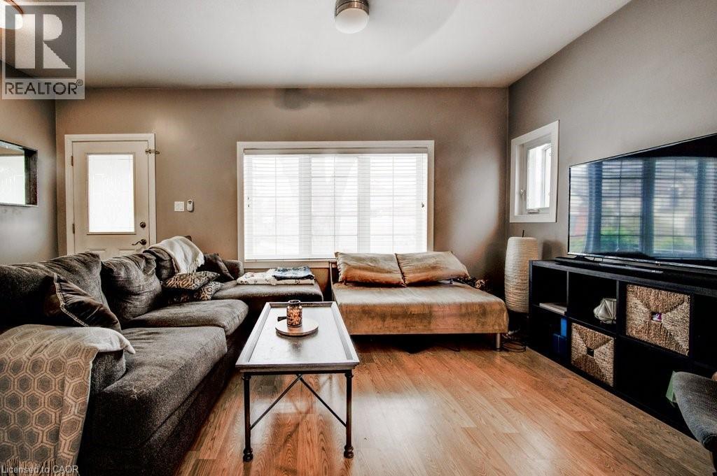 57 Glasgow Street, Kitchener, Ontario  N2G 2G8 - Photo 12 - 40840925