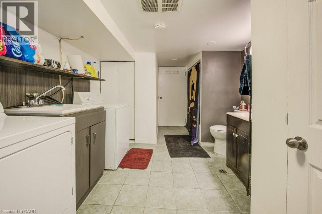 57 Glasgow Street, Kitchener, Ontario  N2G 2G8 - Photo 35 - 40840925