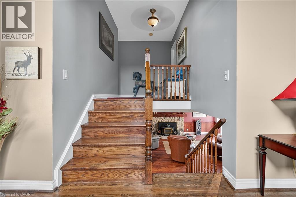 5590 Blind Line, Burlington, Ontario  L7P 0B2 - Photo 14 - 40840210