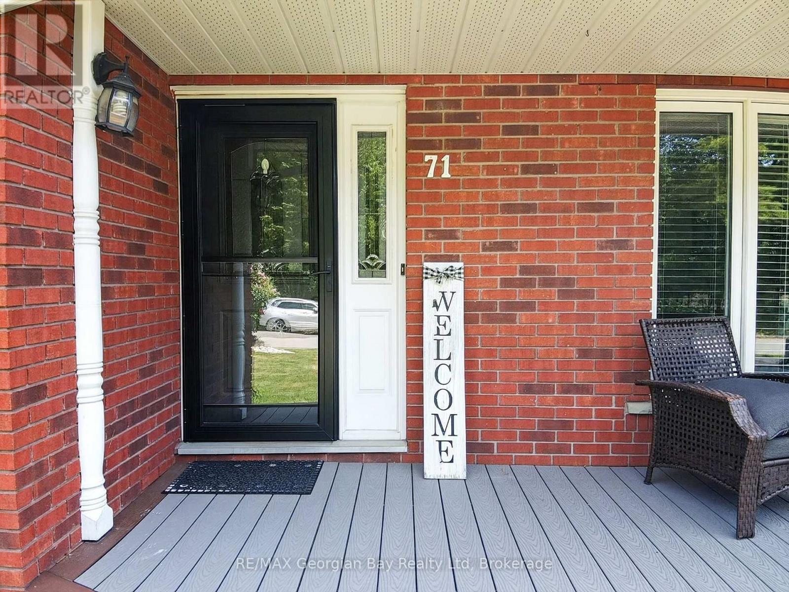 71 Lorne Avenue, Penetanguishene, Ontario  L9M 1H8 - Photo 3 - S13461008