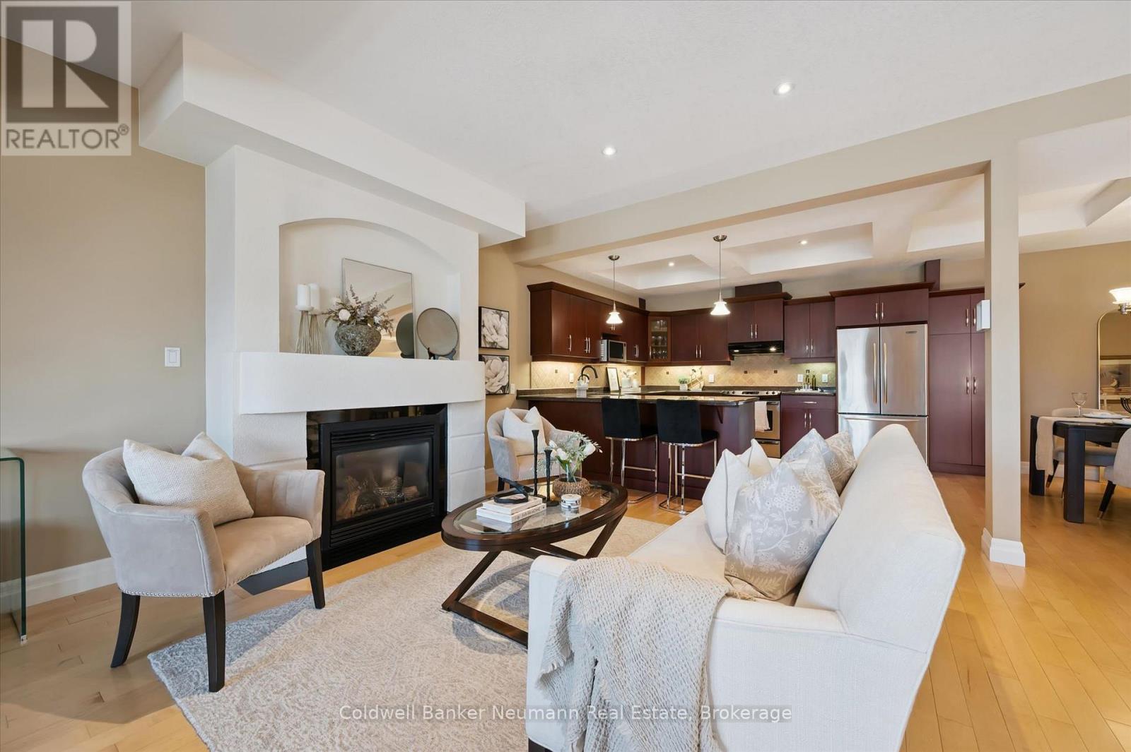 4 - 12 Glasgow Street S, Guelph, Ontario  N1H 4T5 - Photo 2 - X13461280