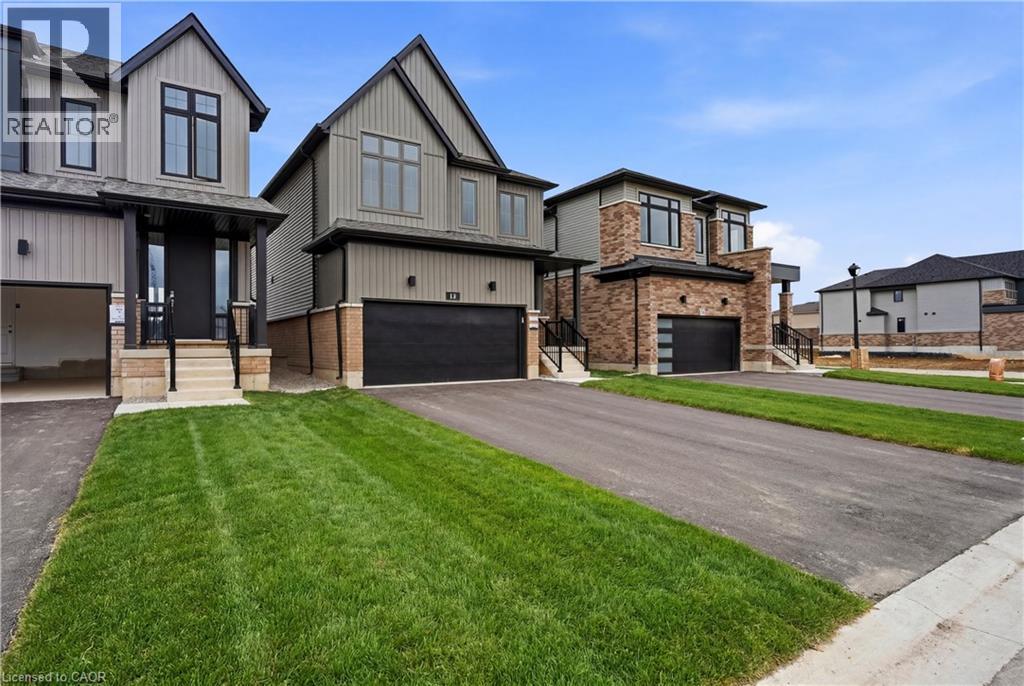 14 Hepburn Place N, Stratford, Ontario  N5A 0M3 - Photo 3 - 40839654