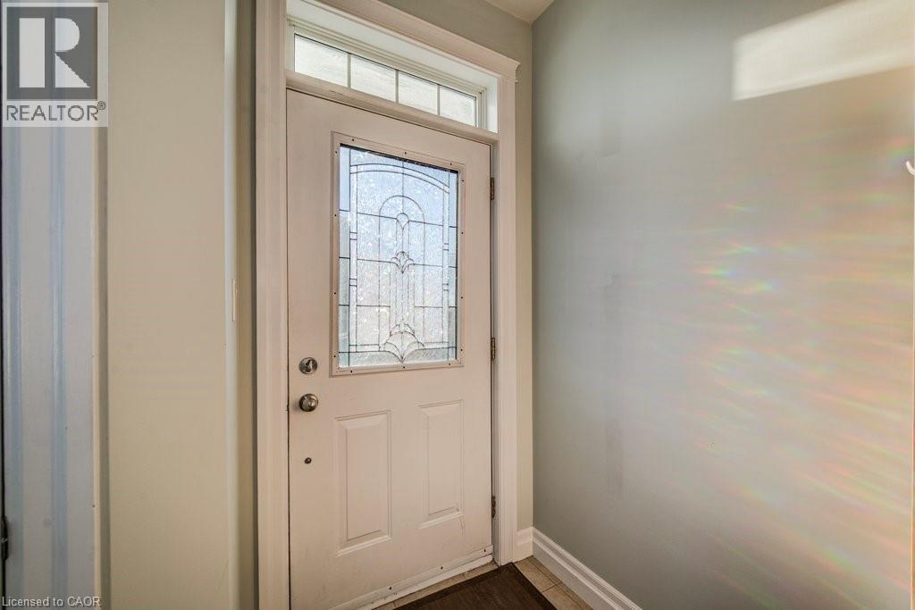 555 King Street E Unit# 201, Kitchener, Ontario  N2G 2L9 - Photo 2 - 40841065