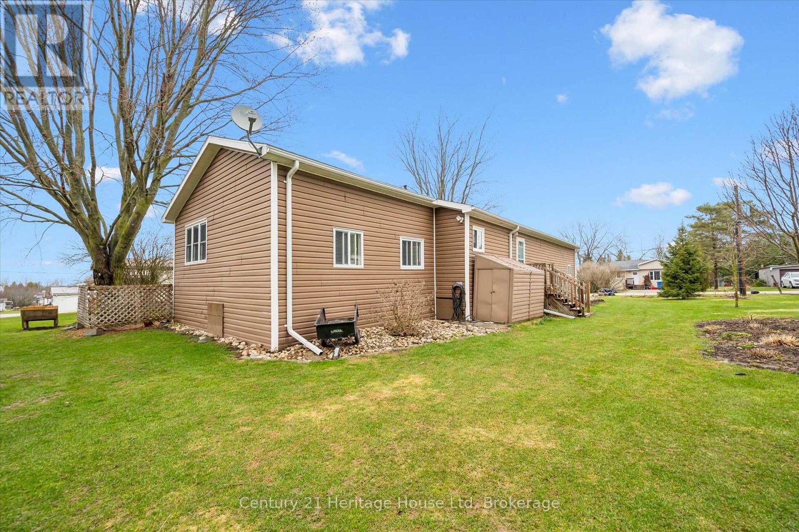 25 Fourth Avenue, Wellington North, Ontario  N0G 2K0 - Photo 34 - X13461662
