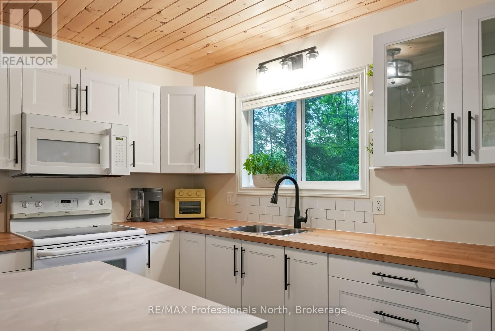 1534 Salerno Lake Road, Highlands East, Ontario  K0M 1X0 - Photo 12 - X13461928