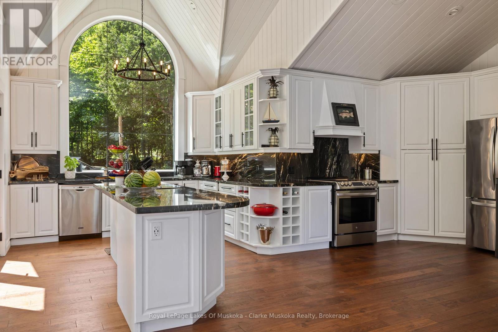 1118 Shamrock Road, Muskoka Lakes, Ontario  P0B 1J0 - Photo 17 - X13462054