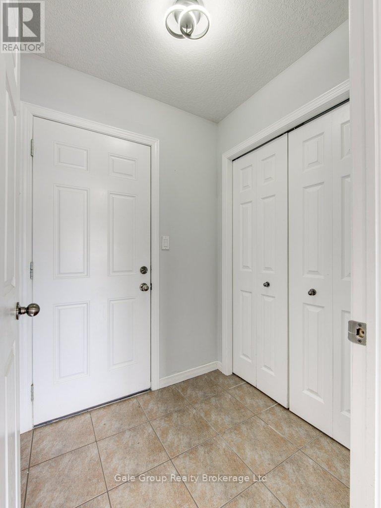 386 Fairway Road, Woodstock, Ontario  N4T 0E1 - Photo 16 - X13462134