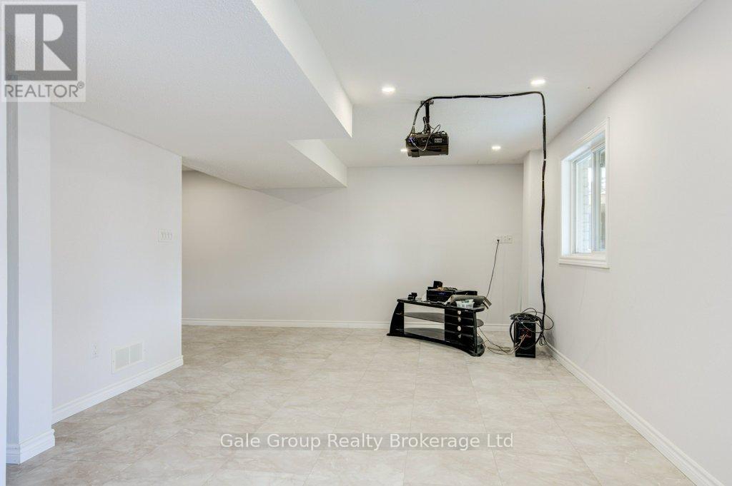 386 Fairway Road, Woodstock, Ontario  N4T 0E1 - Photo 38 - X13462134