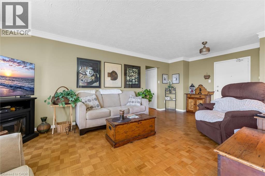 35 Towering Heights Boulevard Unit# 1007, St. Catharines, Ontario  L2T 3G8 - Photo 2 - 40840644