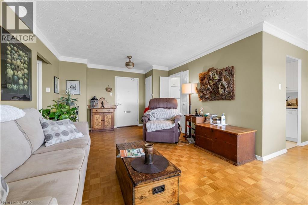 35 Towering Heights Boulevard Unit# 1007, St. Catharines, Ontario  L2T 3G8 - Photo 3 - 40840644