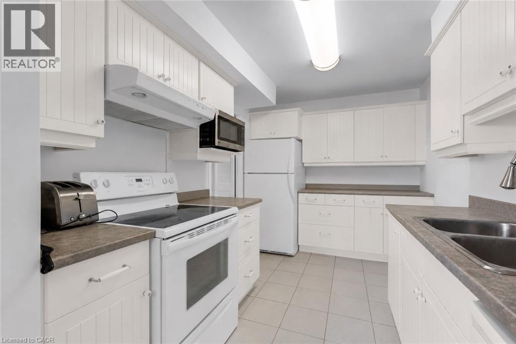 35 Towering Heights Boulevard Unit# 1007, St. Catharines, Ontario  L2T 3G8 - Photo 5 - 40840644