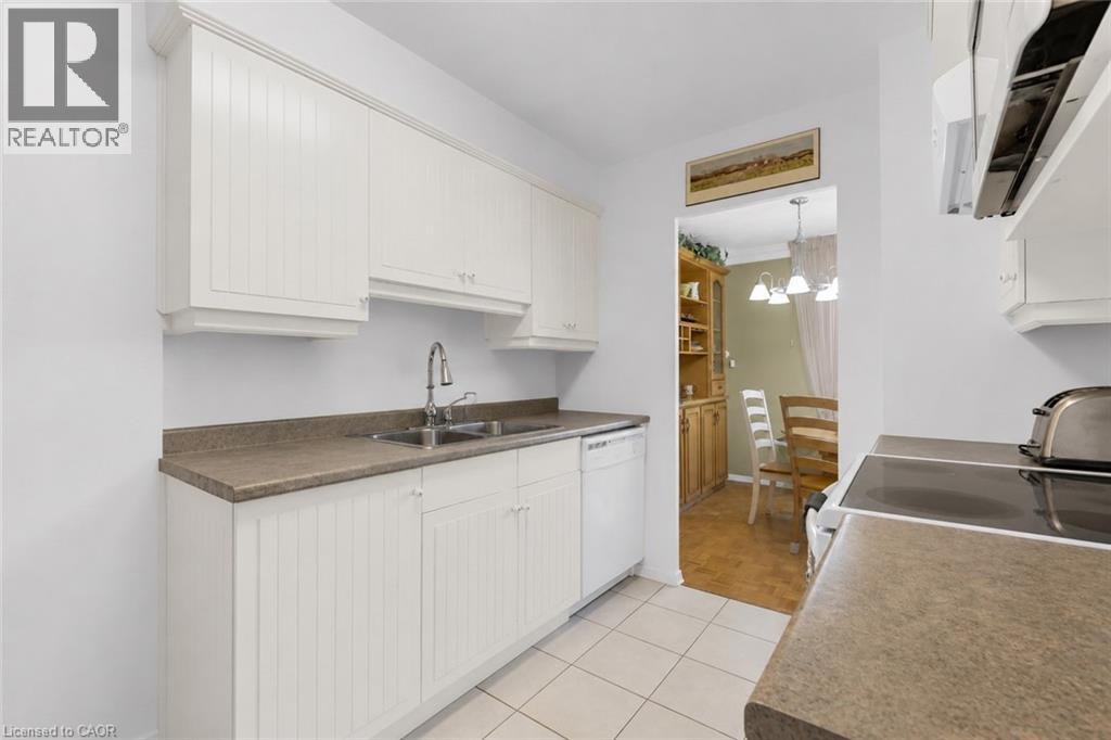 35 Towering Heights Boulevard Unit# 1007, St. Catharines, Ontario  L2T 3G8 - Photo 6 - 40840644
