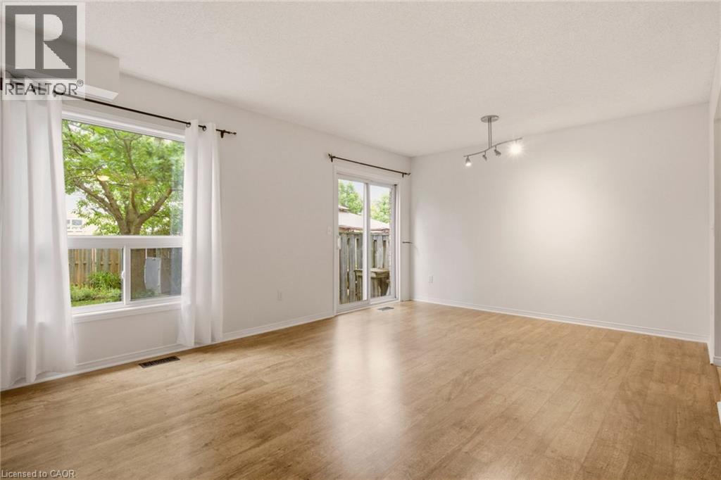 2 Ireland Place, Guelph, Ontario  N1E 7C2 - Photo 13 - 40840176