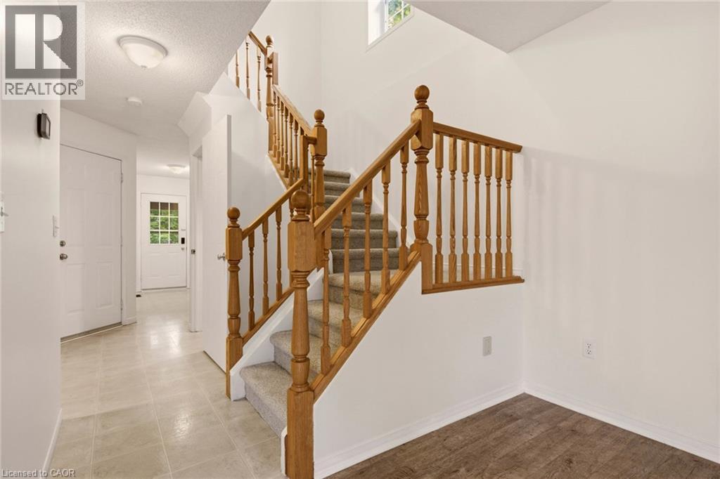 2 Ireland Place, Guelph, Ontario  N1E 7C2 - Photo 14 - 40840176