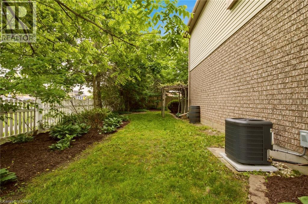 2 Ireland Place, Guelph, Ontario  N1E 7C2 - Photo 30 - 40840176