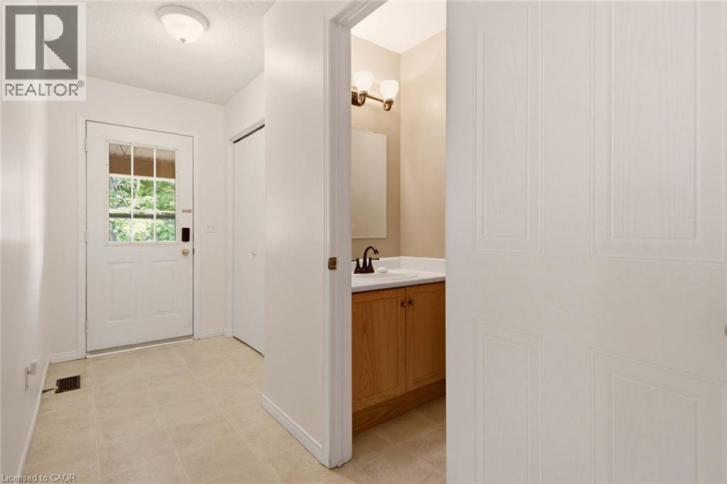 2 Ireland Place, Guelph, Ontario  N1E 7C2 - Photo 5 - 40840176