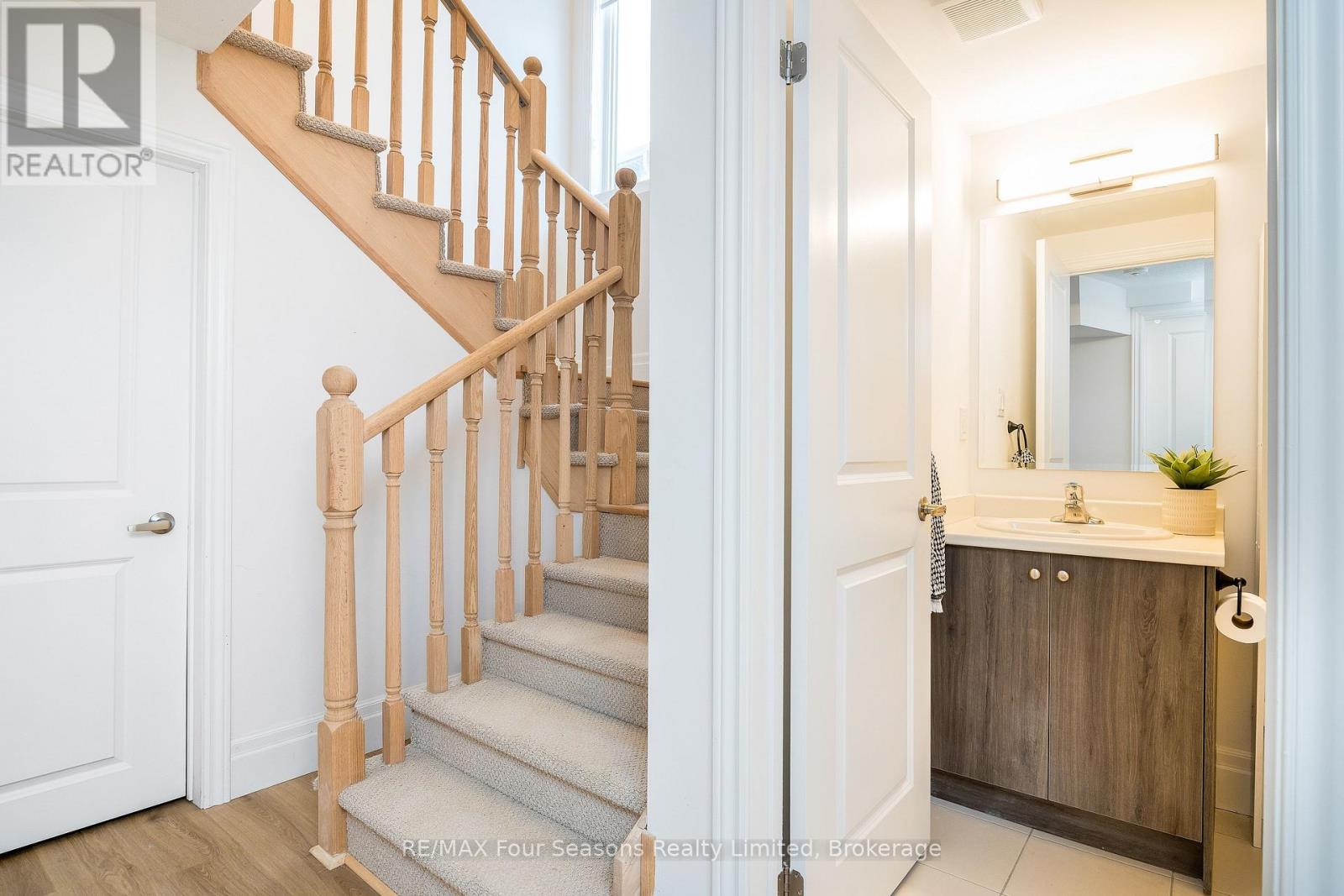 248 Duncan Street, Clearview, Ontario  L0M 1S0 - Photo 22 - S13462266