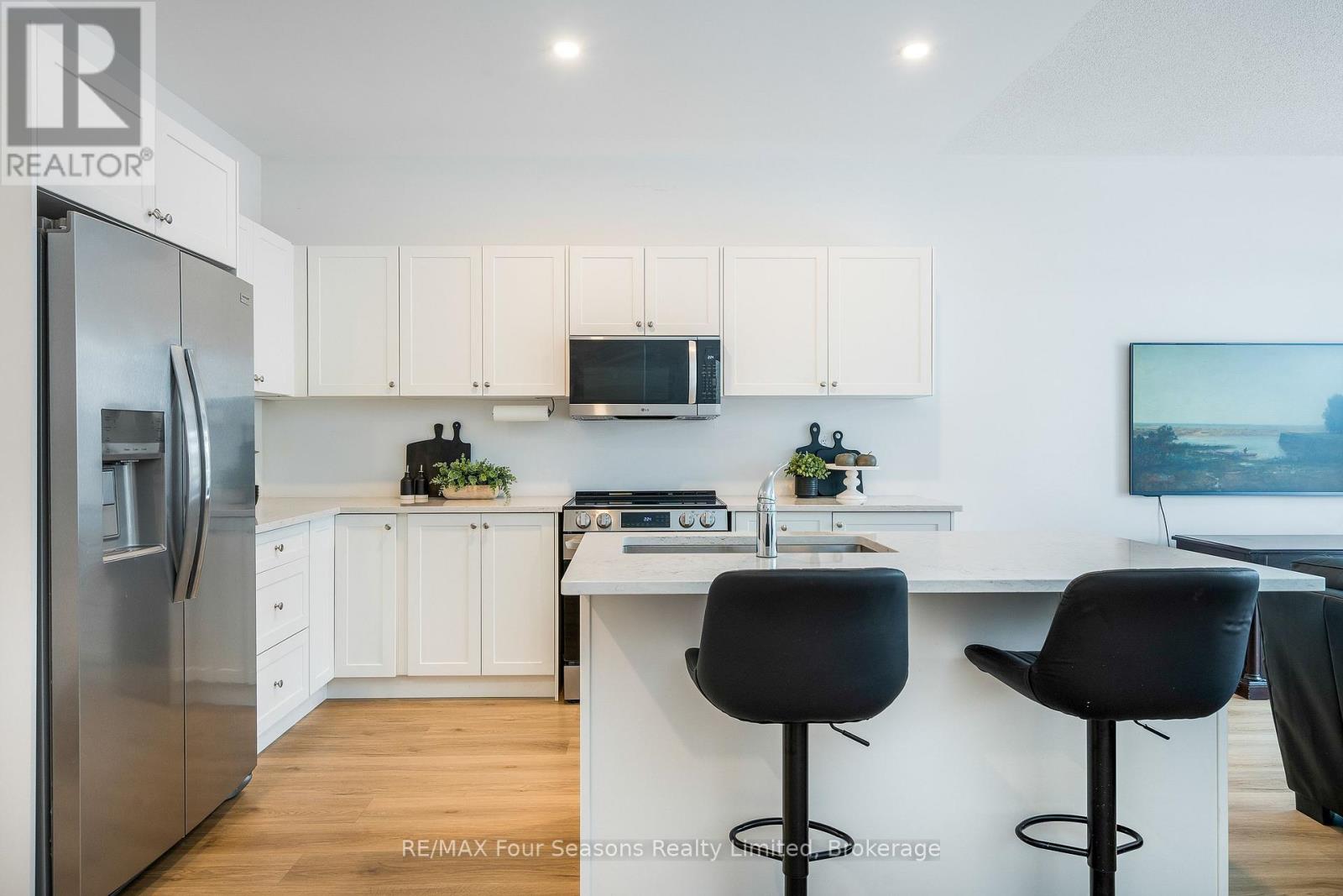 248 Duncan Street, Clearview, Ontario  L0M 1S0 - Photo 5 - S13462266