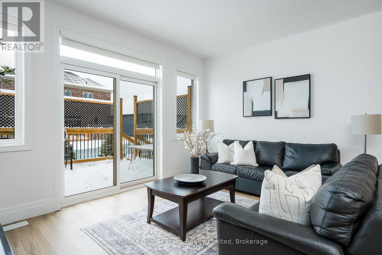 248 Duncan Street, Clearview, Ontario  L0M 1S0 - Photo 8 - S13462266