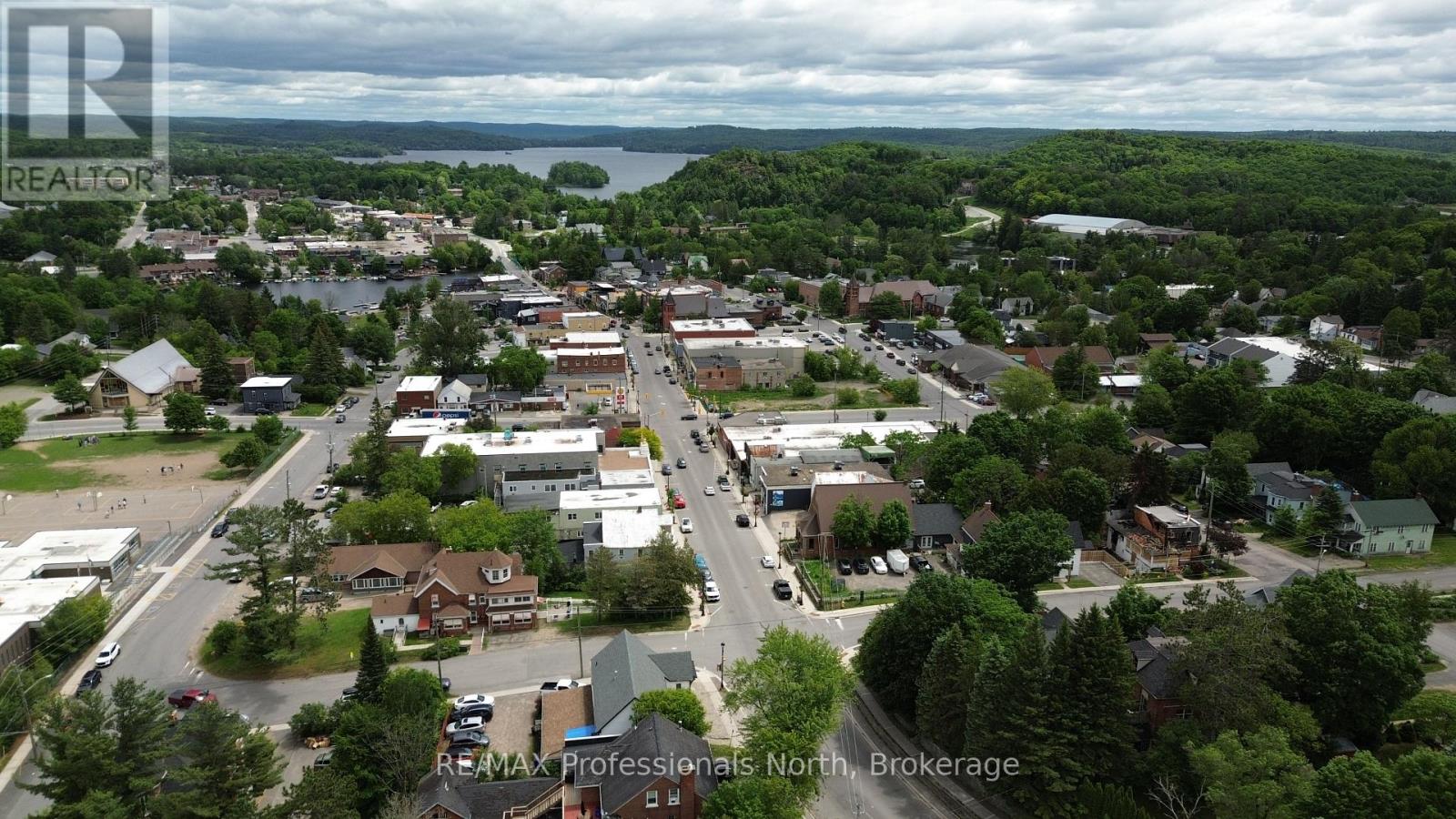 6 Dufferin Street N, Huntsville, Ontario  P1H 1X3 - Photo 35 - X13462246