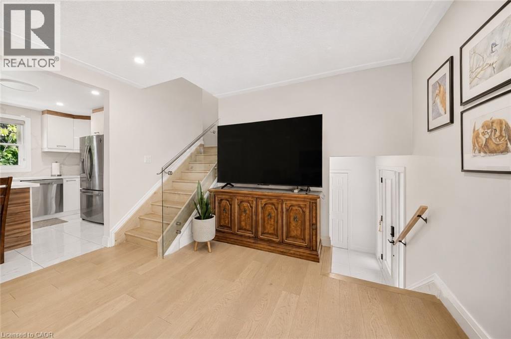 431 Walkers Line, Burlington, Ontario  L7N 2C9 - Photo 7 - 40840978