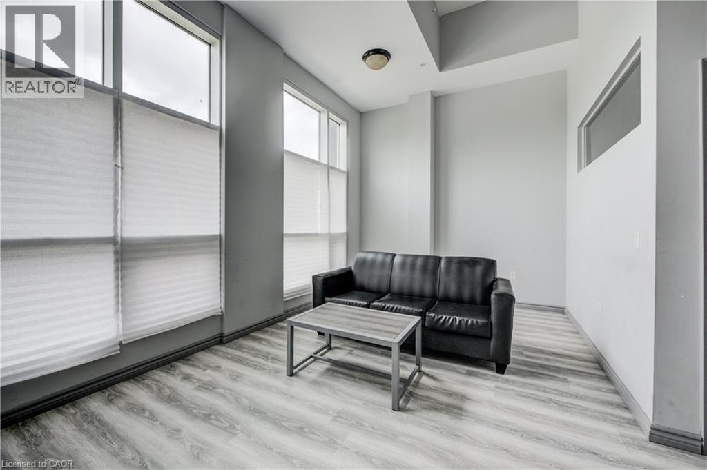 275 Larch Street Unit# G105, Waterloo, Ontario  N2L 3R2 - Photo 10 - 40840457