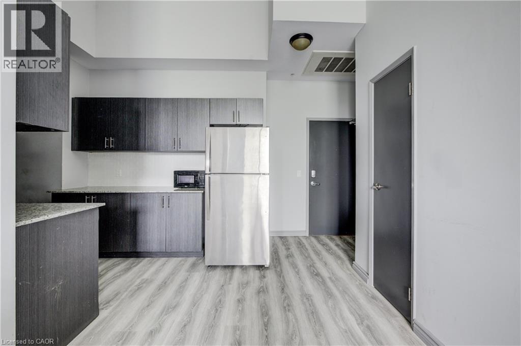 275 Larch Street Unit# G105, Waterloo, Ontario  N2L 3R2 - Photo 3 - 40840457