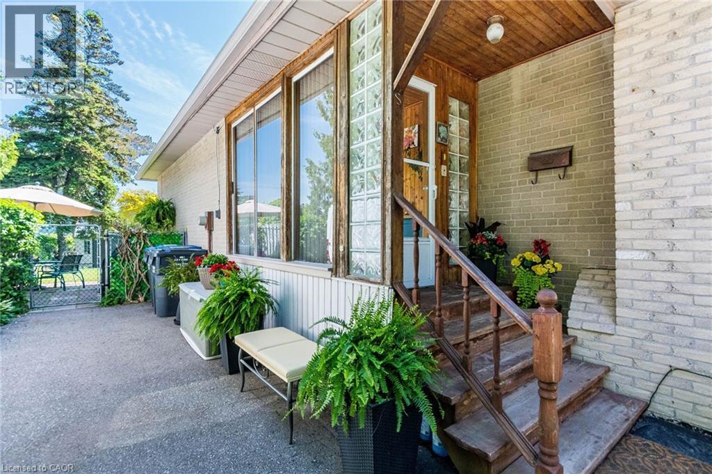 1293 Daimler Road, Mississauga, Ontario  L5J 3T3 - Photo 4 - 40840062