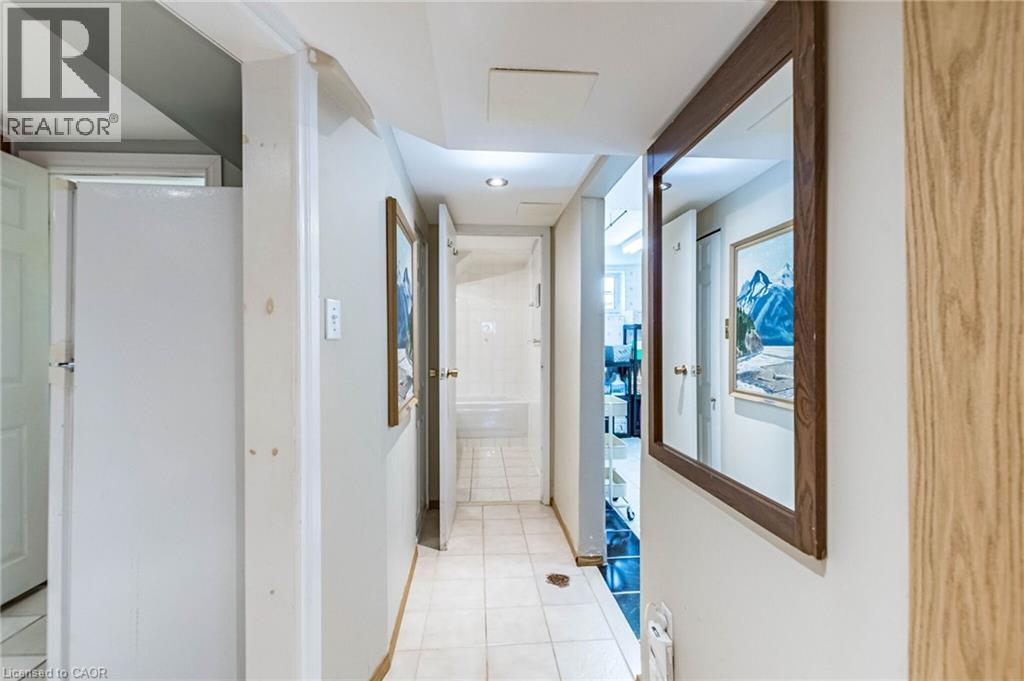 1293 Daimler Road, Mississauga, Ontario  L5J 3T3 - Photo 6 - 40840062