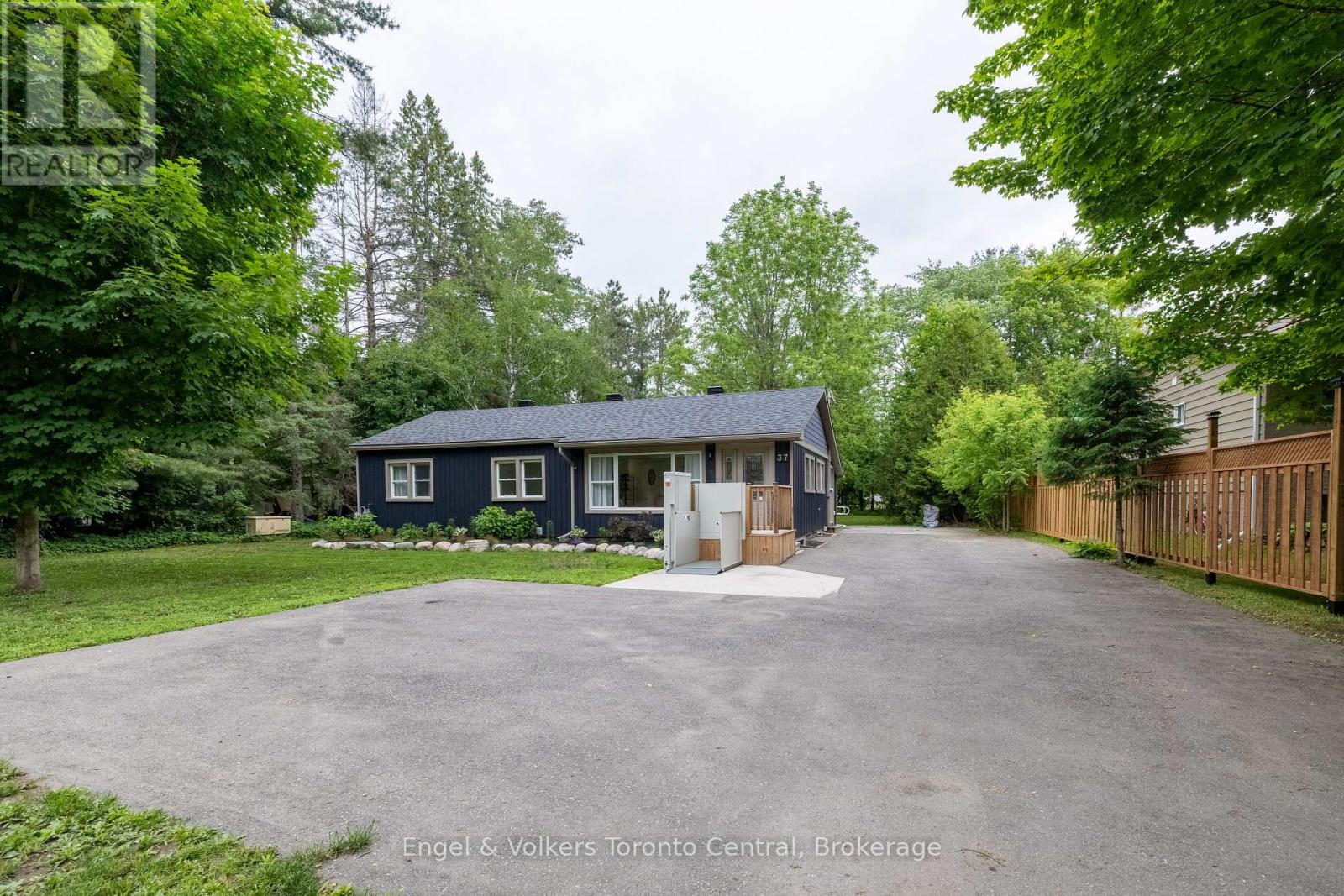 37 Spencer Street, Bracebridge, Ontario  P1L 1E1 - Photo 24 - X13462856