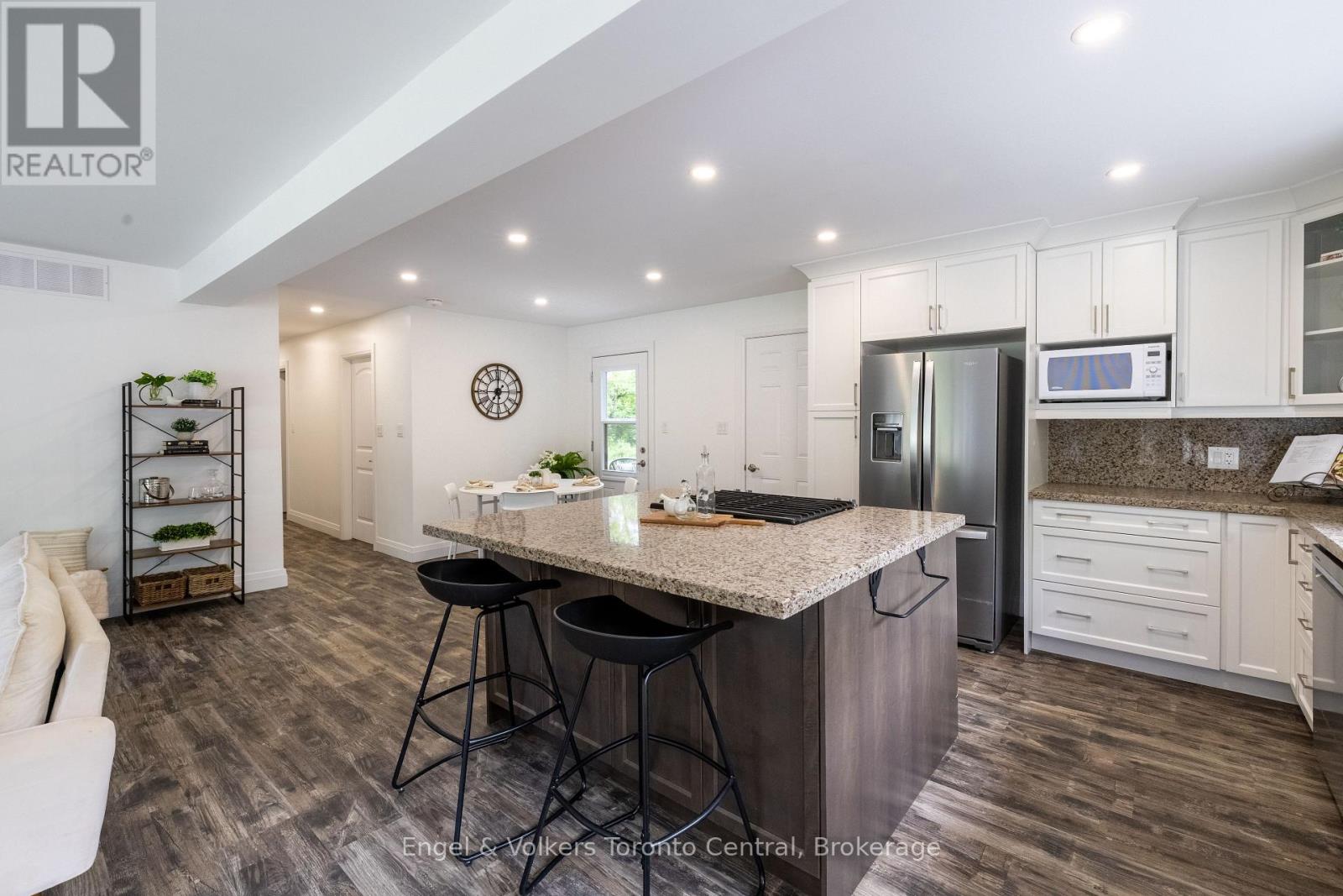 37 Spencer Street, Bracebridge, Ontario  P1L 1E1 - Photo 8 - X13462856